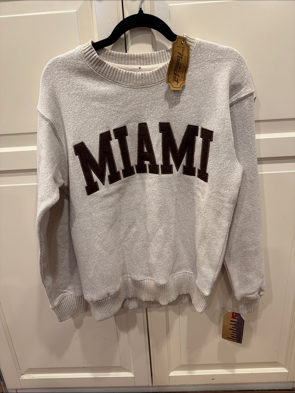 New York Popular Miami Appliqué Crewneck Sweater - Light Taupe